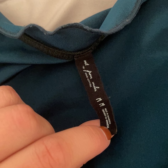 Emerald Blouse - Open in front with bow - Picture 3 of 5